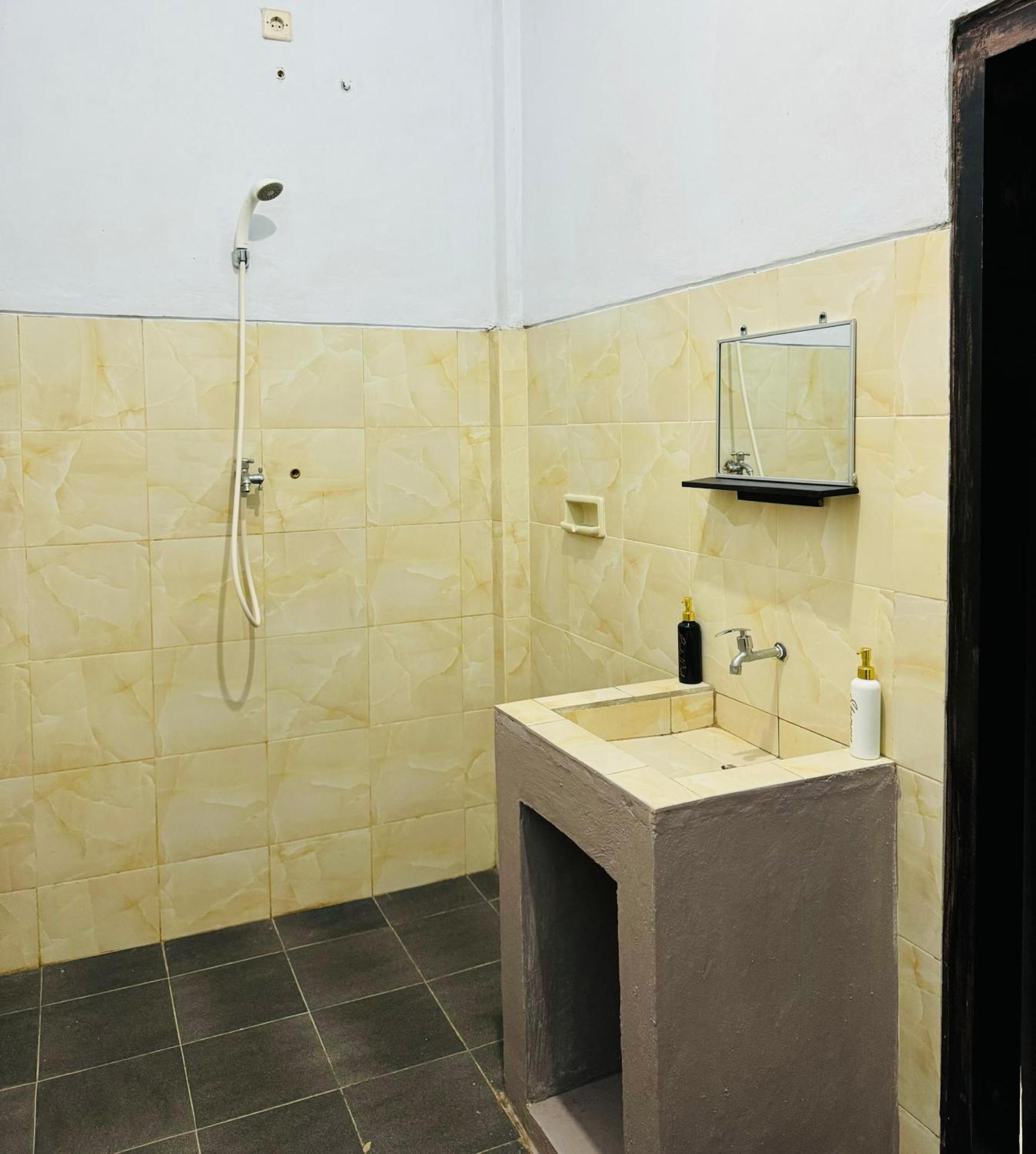 Apartament Biya Lumba Candidasa Zewnętrze zdjęcie